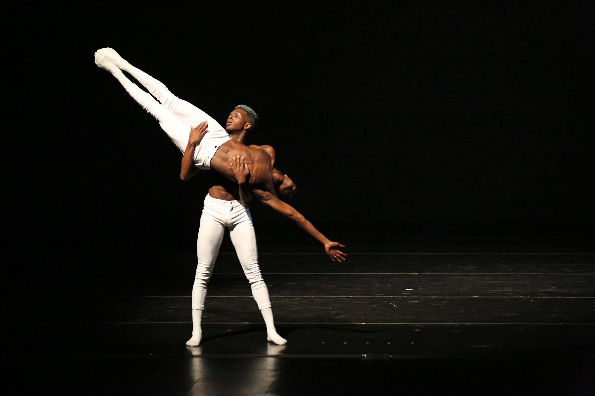 20190413_DBDT-Encore_RisingExcellence2019_Cold_pc_AmitavaSarkar_9259_e